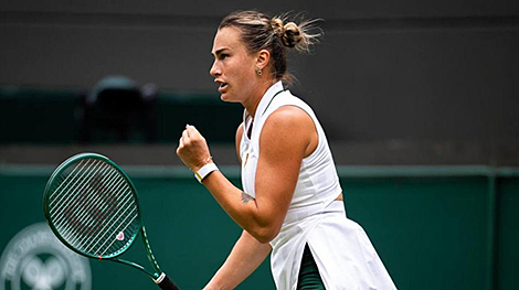 Sabalenka books Wimbledon last-16 clash with Osaka