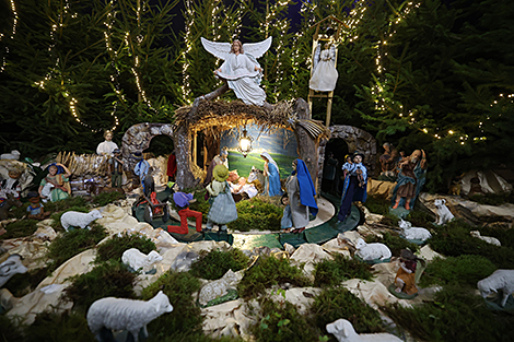 Grodno's Franciscan church unveils unique mechanical batleika ahead of Christmas