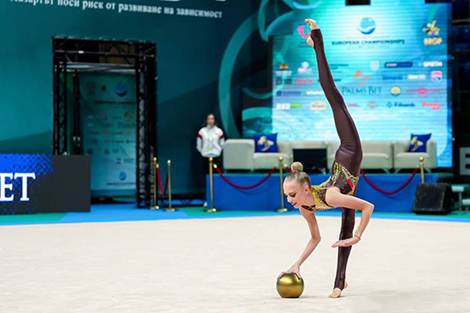 Belarus’ Babkevich takes gold in junior ball exercise at European Championships