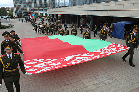 60-meter-high flagpole opened in Gomel as symbol of country’s pride