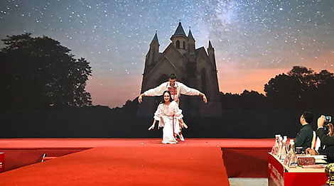 Belarus first in national costumes contest in Beijing