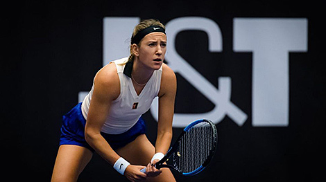 Azarenka reaches Berlin second round