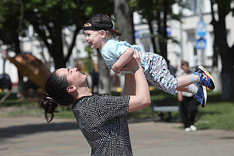 Free online resource on conscious parenting developed in Belarus