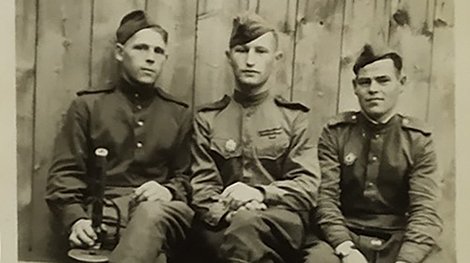 Full bearer of Order of Glory at 21: Story of heroic feats of Belarusian Lev Khodanovich