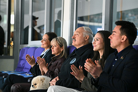 Lukashenko comes to watch HC Dinamo Minsk’s first quarterfinal game in KHL playoffs