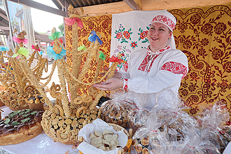 Tractor show, bakers’ contest, and more: A preview of the Batskava Bulka Festival in Svisloch