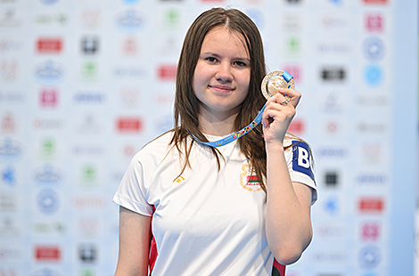 Belarusian Alina Nestsiarovich victorious in 10m Air Pistol Solo in Skopje