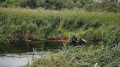 Fragment of neolithic bone pendant found underwater in Senno District