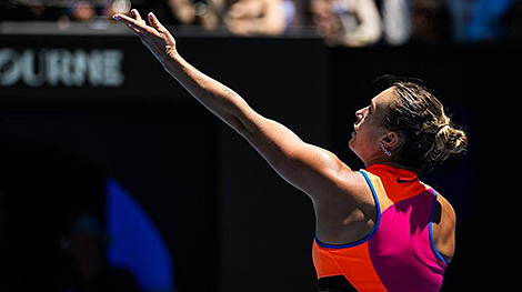 Sabalenka advances to 2026 Australian Open round four