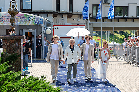 Yuri Antonov’s star unveiled in Vitebsk