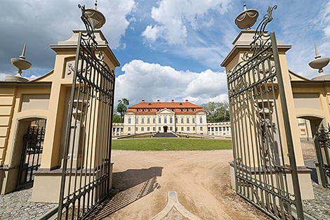 Survey: What attracts tourists to Belarus?