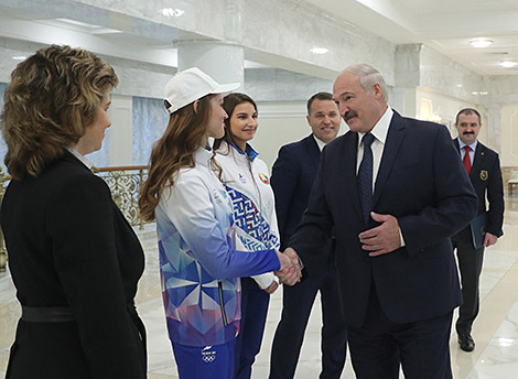 Lukashenko shown Team Belarus Tokyo 2020 outfit