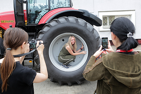 Belarus’ MTZ to reopen for industrial tourists