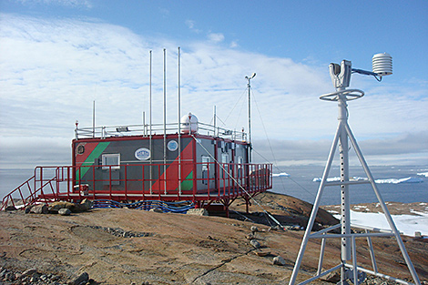 Belarusian explorers in 15th Antarctic expedition begin scientific research
