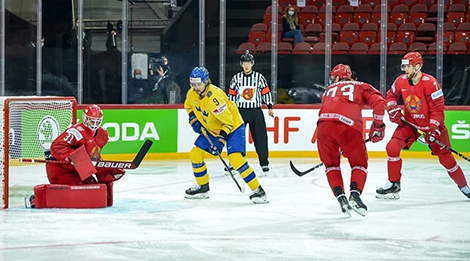 2021 IIHF Worlds: Belarus defeat Sweden