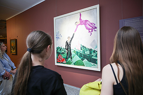 Chagall’s The Promenade to stay in Minsk until October