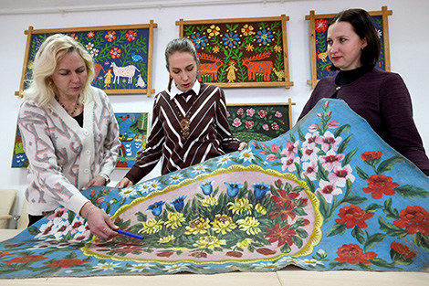 Some exhibits are about 100 years old. Vitebsk Oblast is reviving insite art traditions