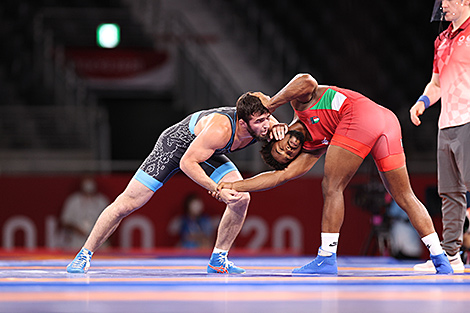 Tokyo 2020: Belarusian wrestler Kadzimahamedau reaches final