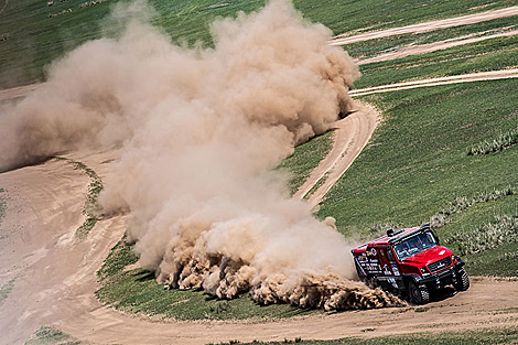 MAZ reigns supreme at Silk Way Rally Stage 4