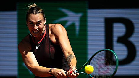 Sabalenka off to winning start at Roland Garros