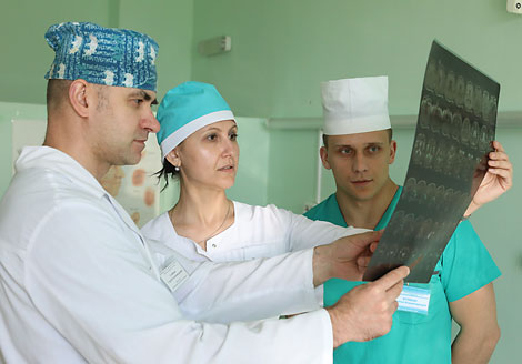 Lukashenko: High-quality healthcare services are guaranteed to all Belarusian citizens