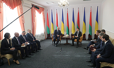 Zelensky: Belarus, Ukraine have no borders