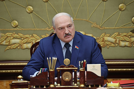 Lukashenko: People should be explained what ‘civil society’ is