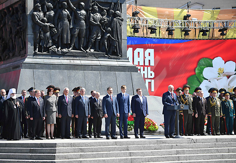 Lukashenko: We will not impose our beliefs, will always extend a helping hand