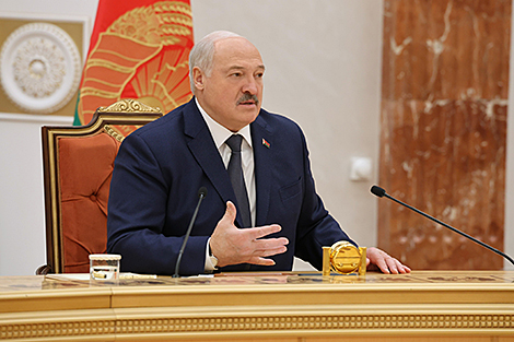 Lukashenko recalls his visit to Israel amid accusations of antisemitism