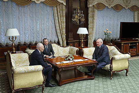 Lukashenko: Belarus, Russia are cushioned from sanctions due to self-sufficiency