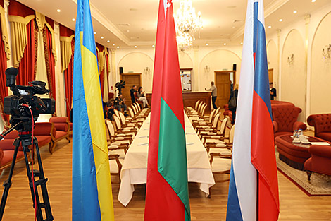 Zakharova: Lukashenko could help bring peace to Ukraine
