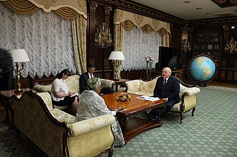 Lukashenko meets with Nigeria’s first lady, signals interest in bilateral cooperation