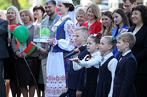 Lukashenko urges to resolve issues in children’s healthcare promptly