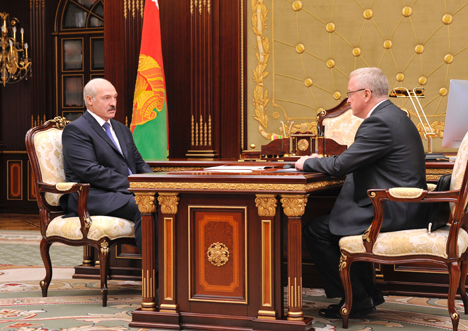 Lukashenko: Innovative development is impossible without science, qualified personnel