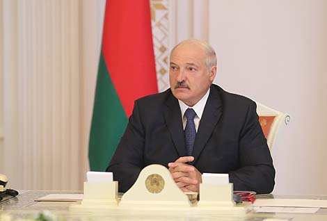 Results-oriented management, discipline seen as factors of independence in Belarus