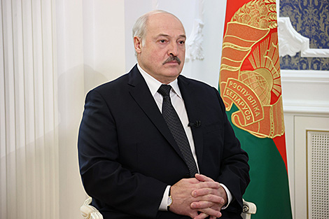 Lukashenko talks about war on migrants at Polish border
