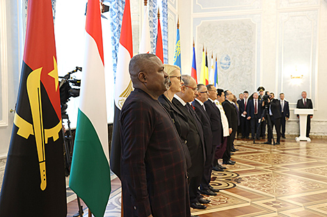 Lukashenko calls to put up joint front against Western sanctions