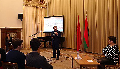 Chinese diplomat: China greatly values relations with Belarus