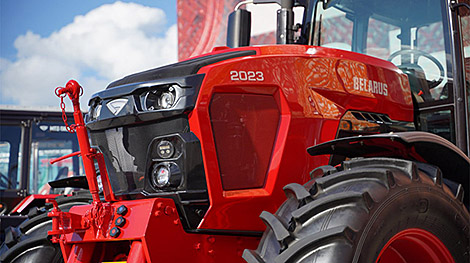 Zimbabwe’s president: Belarusian farm machinery dominates the market