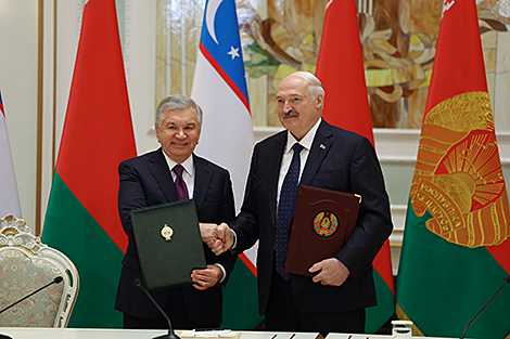 Lukashenko on Belarus-Uzbekistan cooperation: We keep going forward as fast