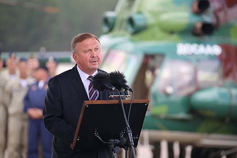 PM: A new generation of pilots will do well representing Belarus at international competitions