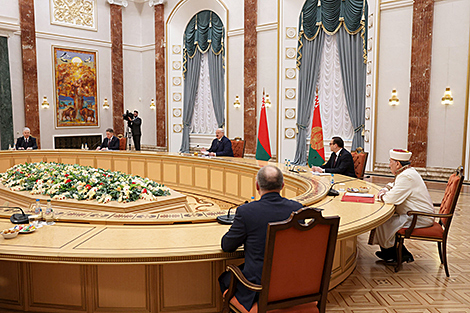 Lukashenko reflects on his special relations with Muslims