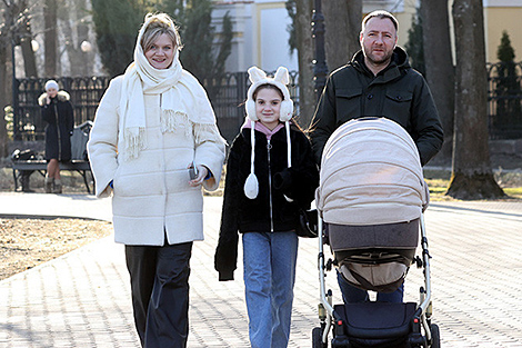 Lukashenko: Belarus will keep providing child and family benefits no matter what