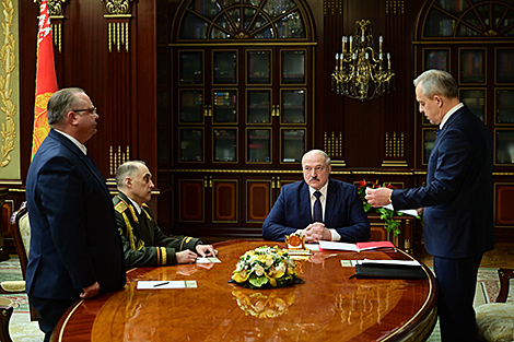 Lukashenko praises efficiency of Belarus’ State Control Committee