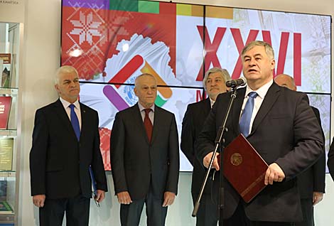 Belarus information minister addresses visitors to Minsk International Book Fair