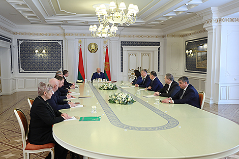 Lukashenko: A new generation is in charge of the country today