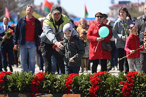 Lukashenko warns West against speaking with Belarus from position of force