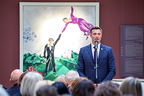 Presentation of Chagall’s painting in Minsk hailed as historic event for Belarus