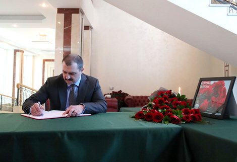 Belarus president’s sons visit Russian embassy to offer condolences