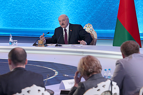Lukashenko in favor of new Constitution